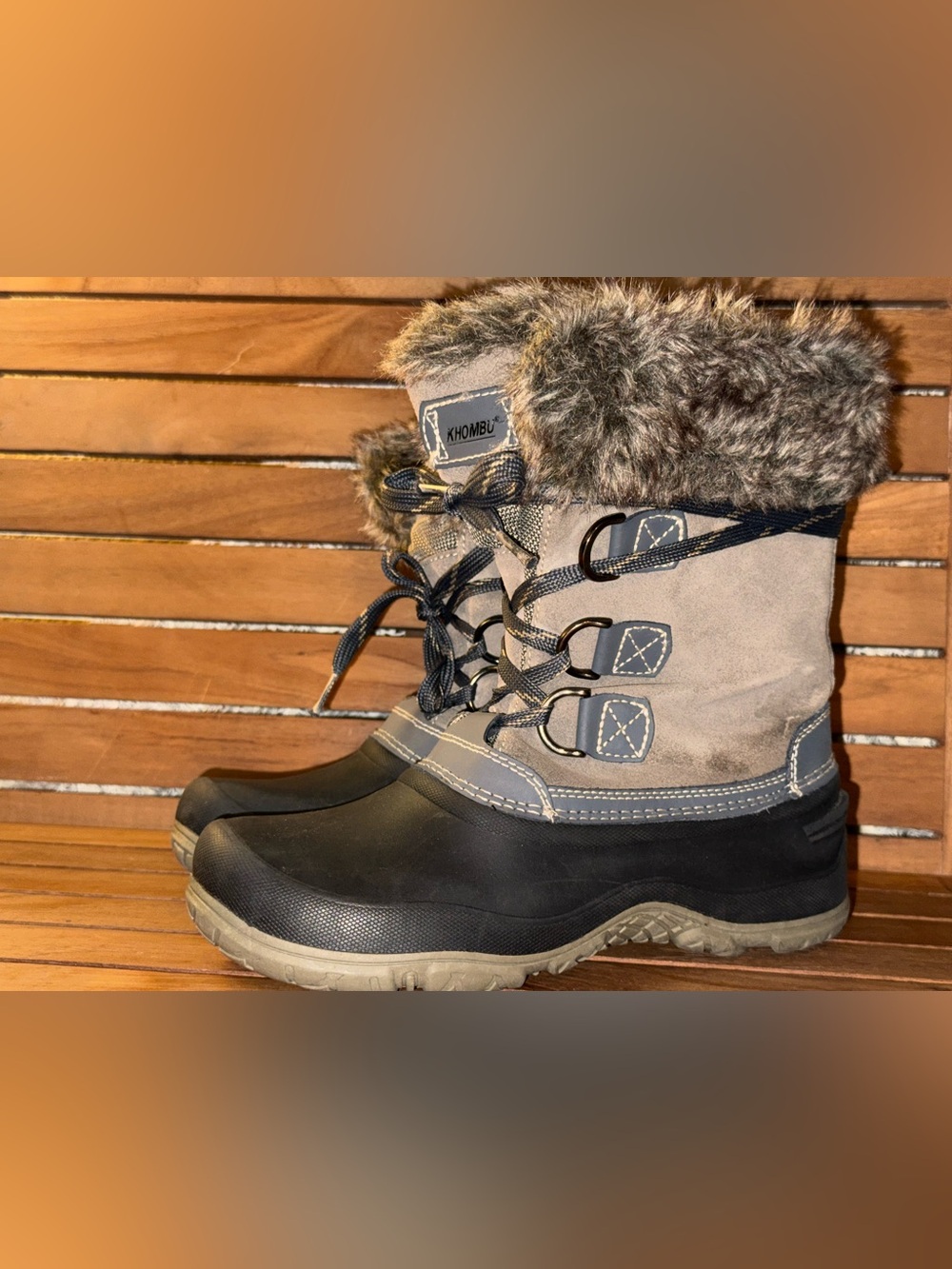 Khombu Women's Black and Gray Faux-Fur Winter Boots
